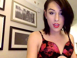 Desirable Unexperienced Ladyboy Flirt